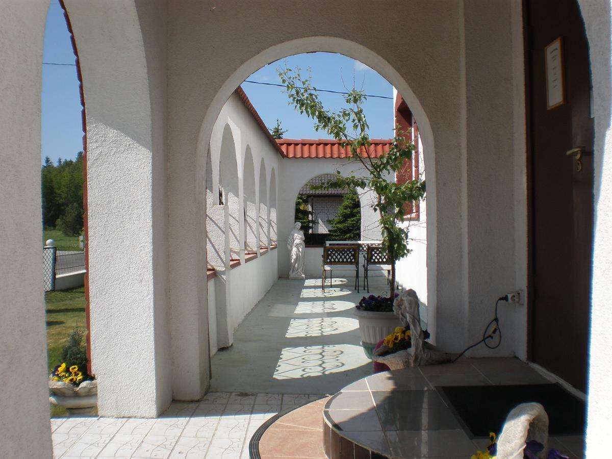 Hotel Getliin Saku Экстерьер фото